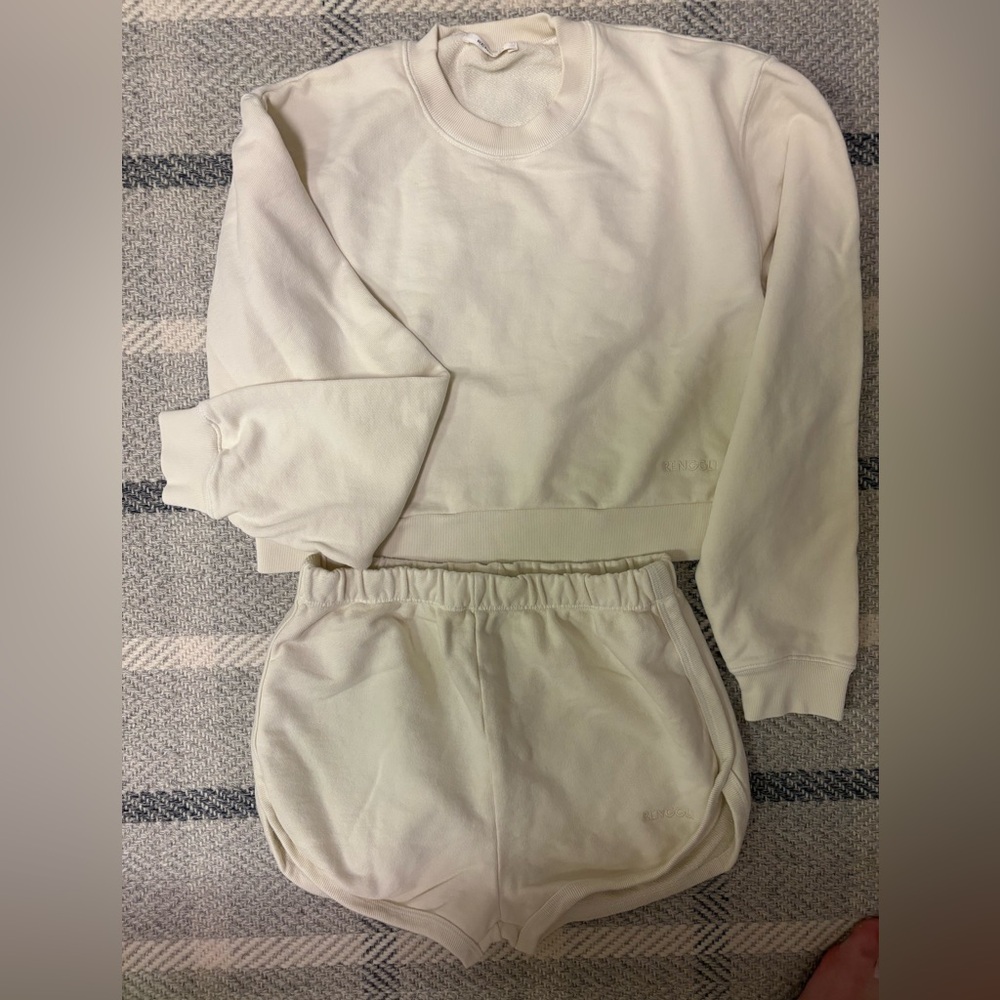 Renggli Cream Terry Crewneck Sweatshirt and Shorts Set. - Picture 4 of 8
